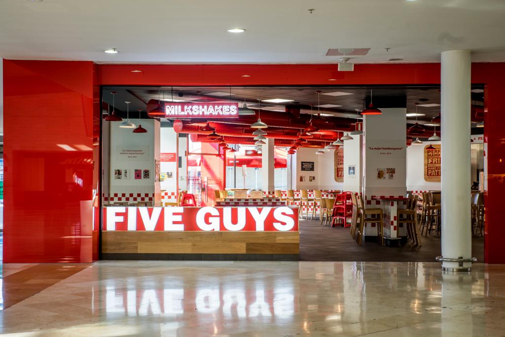 five-guys-team-lewis-asia-lewis